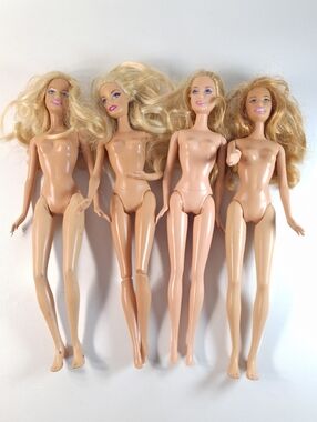 Lot of 4 Vintage Nude Barbie Dolls Blonde Fashion Dolls As Is